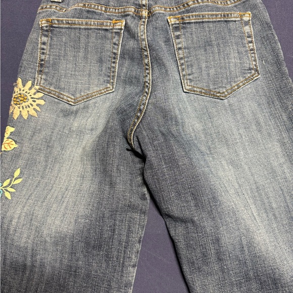 Embroidered MU Blue Jeans - Picture 7 of 8